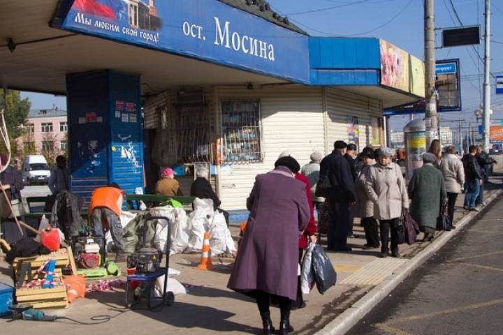 Остановиться в туле. Остановка Мосина Тула. Остановка улица Мосина Тула. Остановки в Туле. Арсенальная остановка Тула.